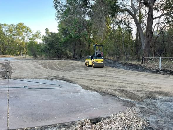 Sandy parking area converted to a hardstand: photo 3