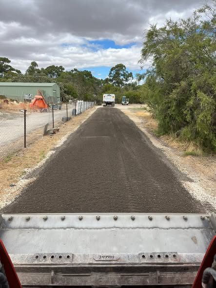 Recycled asphalt driveway: photo 5