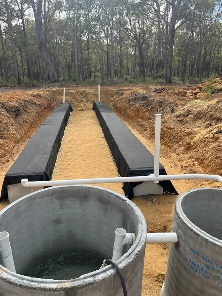 Septic system install on a house build: photo 1