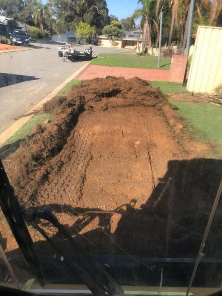 Rock-solid verge parking with no watering or mowing: photo 2